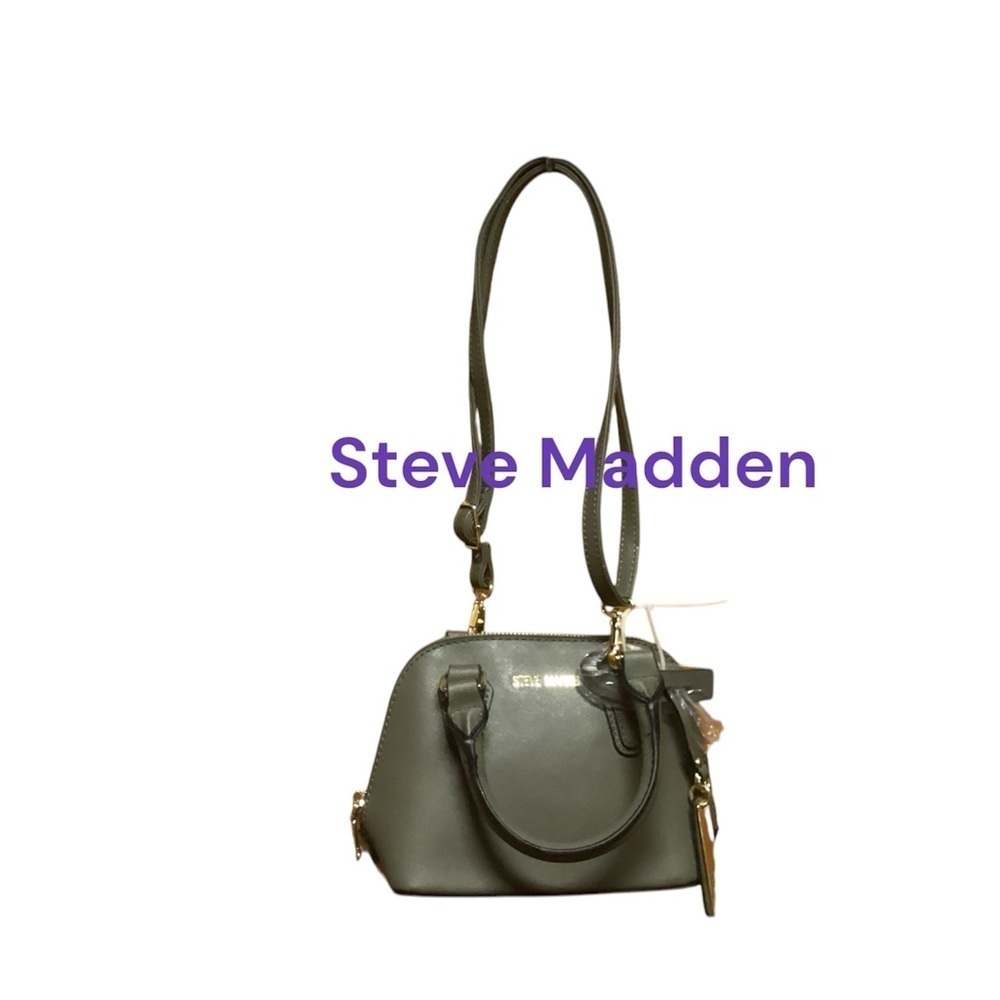 STEVE MADDEN FAITH PURSE IN OLIVE GREEN.  GREAT STARTER PURSE AND GIFT